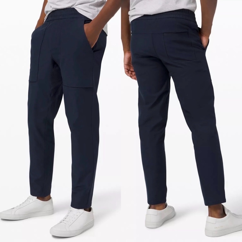 Lululemon Men’s Navy Bowline Pants